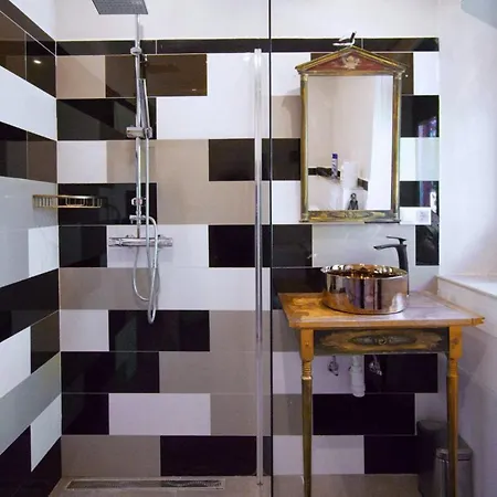 Patrimonium Wellness Apartments Tiszaszentimre Екстер'єр фото