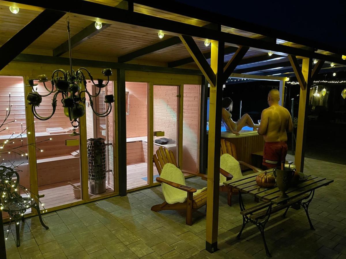 Patrimonium Wellness Apartment Tiszaszentimre